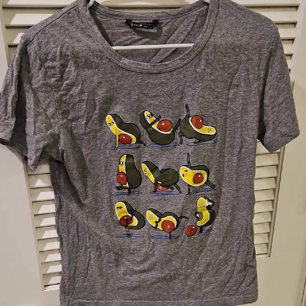 Gray Avocado Graphic T-Shirt